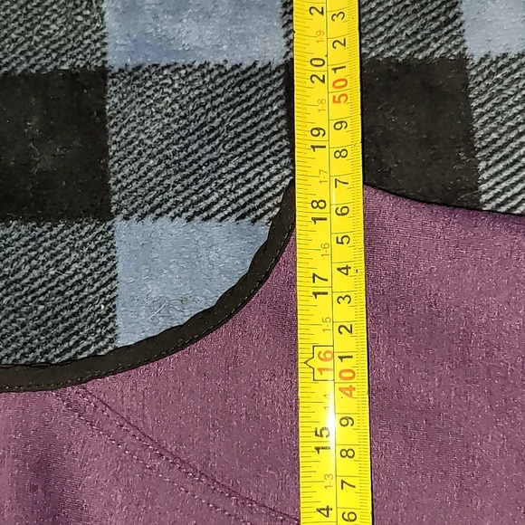 GERRY. Full-zip Poly-blend Hooded Vest. Like-new. Women's size medium. - Picture 8 of 13